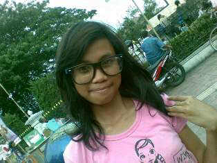 theresiafeby's profile picture. No ‎​G̶̲̥̅A̶̲̥̅L̶̲̥̅A̶̲̥̅U̶̲̥̅ inside