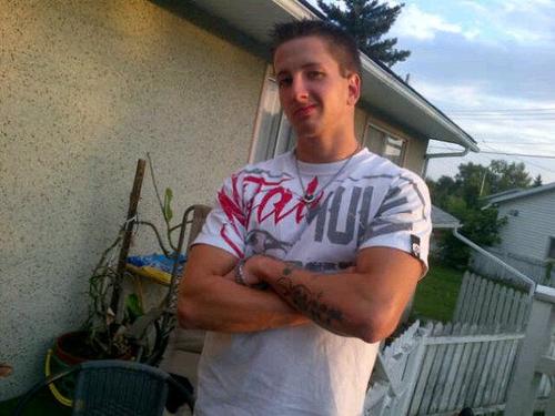 little_wanker's profile picture. Shave, Scrub, Scrub some more and wash that pussy!