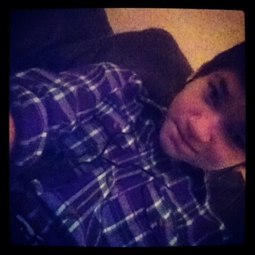 Hai.. Im a dirty lesbain. C; 
I like girls.. Who eat carrots..