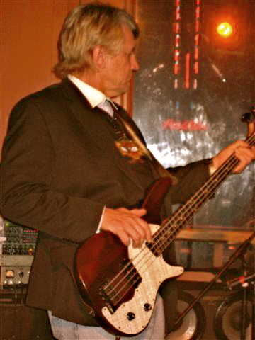 rkarasch's profile picture. Musician and Electrical Engineer