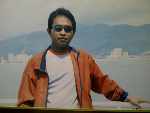 Suka musik, traveling & fotograpi
