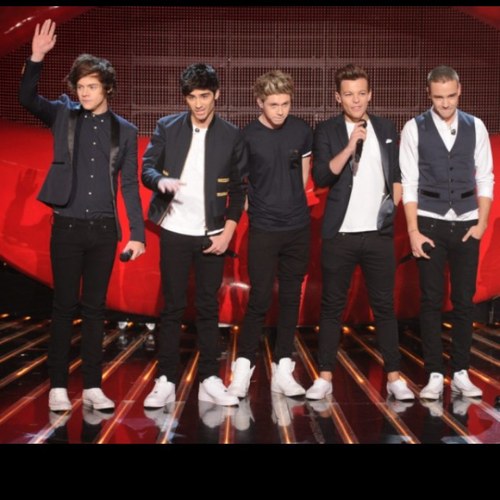 hey guys! one direction is life! Harry❤Zayn❤Niall❤Louis❤Liam 6/16/12~saw the boys! best day of our lives❤ ~thanks for following!~ one direction fan page!