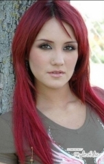 mi corazon esta con @DulceMaria y en mis sueños sin cumplir brasileira de corazon