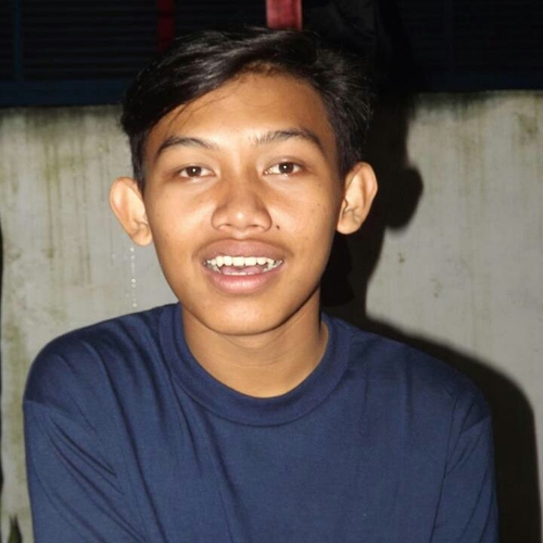 hey stalker~ |01031997| love my parents In Relationship with @Rhiana_putri1 | live your life's with perfectly :)