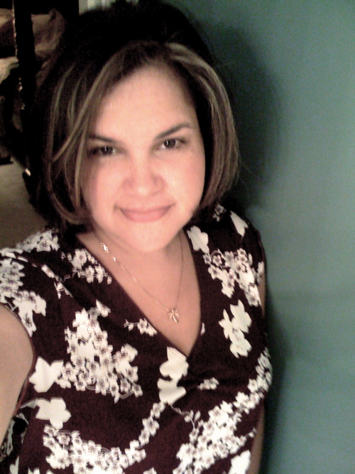 Lena_Deluxe's profile picture. Lena Deluxe donates to women's charities against violence and promotes education. Inspiring good. Putting ideas into action! Doing good looks great on you.