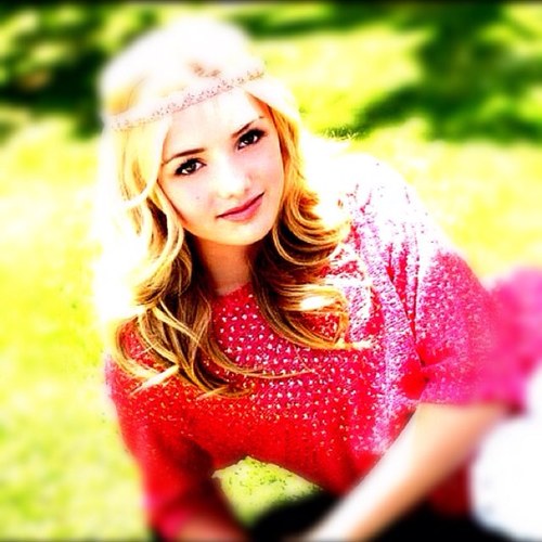 MckKieran's profile picture. Hey, im the biggest fan of the most perfect person ever @peytonlist and one day I hope she follows me! :D