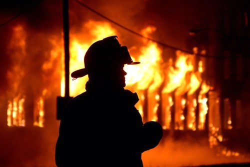 Retired Fire Chief. Independent Fire Consultant. Farmer, Drone Pilot. RiskManagement!Weallgohometogether!Mentalhealthmatters! Cancerprevention!