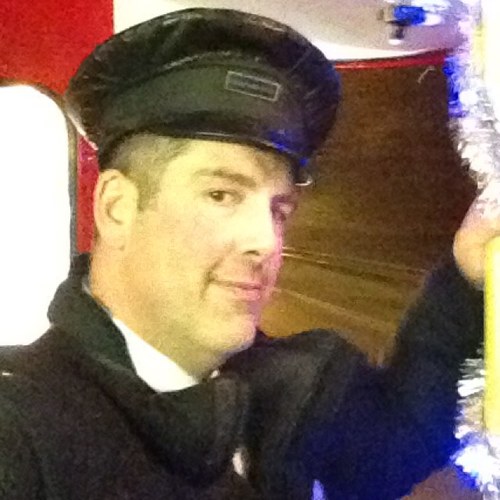 owner of deckerdence bus bar and full wrap around marquee and cocktail lounge 

http://t.co/UFJdEE0XNe