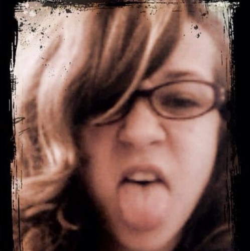 HannahIvie's profile picture. 