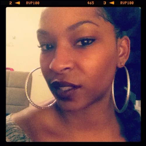Need a stylist or Personal shopper? I'm your girl!!sims_bene@yahoo.com.Smooches!