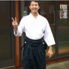 1人でも多くの方に合気道を知ってもらいたいという思いで、日々頑張って京都と大阪で活動をしています♫私たちと楽しく稽古しましょうヽ(^o^)丿