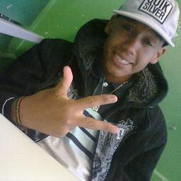 FACEBOOK OFCIAL. http://t.co/4T7MyxTS.. AGRADEÇO TODOS QUE ESTAO ME FORTALEÇENDO #TTAMO JUNTO