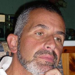 Geometra Libero Professionista. 
Presidente Fidas Castellana Grotte,  vice presidente FPDS.
Responsabile ADMO Castellana Grotte. 
Cuore Rossonero