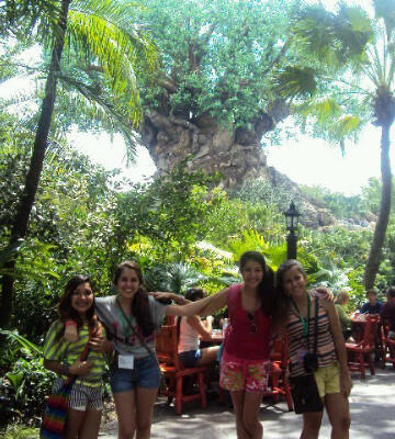 Si me ves, considerate afortunad@. Muchas dicen que estoy en todo. OasisOfTheSeas&DisneyWorld♥