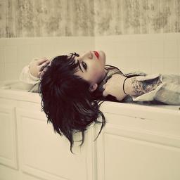 AgathaServant's profile picture. Como palillo, pinchando letras al azar