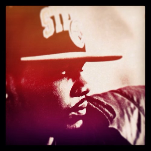 sdotbeats42@gmail.com....i make beats...i make trakz...i also do graphic design....if u fuh wit me u cant go wrong
http://t.co/yP9Y20h6Ss