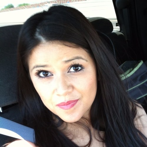 julielupiz's profile picture. 