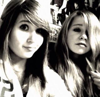 Just 2 girls Erica and Rey, and we love One Direction!!! :)