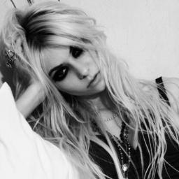 DashkaProsto's profile picture. Лиса фыр-фыр-фыр