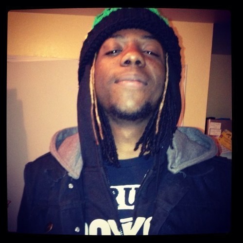 GreenFeen12's profile picture. If U A Girl And U Readin Dis Then U Owe Me A Blow Job ⇨ (Im jst Playin W/ U Girl lol) Now Follow Me #TwerkThatAssShupUp Follow My Team @MoneyFeenBoiz