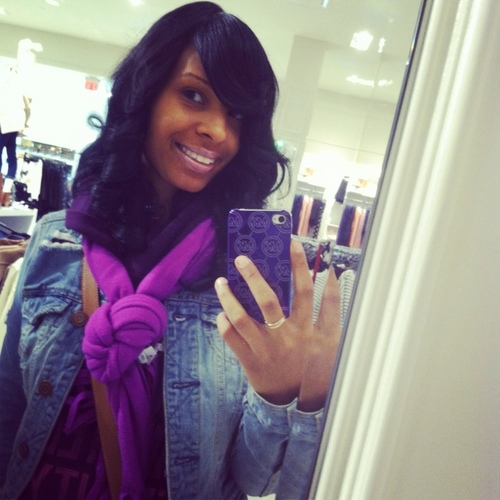 #Jaylas&Ky'leesmommy #teampretty #lightskinalwayswin #teamlonghairdntcare #teamiPhone #teamhim