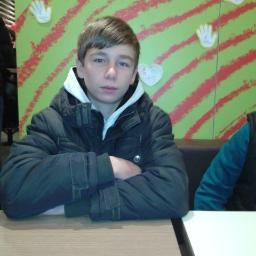 alex1998dym's profile picture. Самый умный мужчина становится глупцом, когда он любит; самая пустая девушка, полюбив, становится умной. | #following