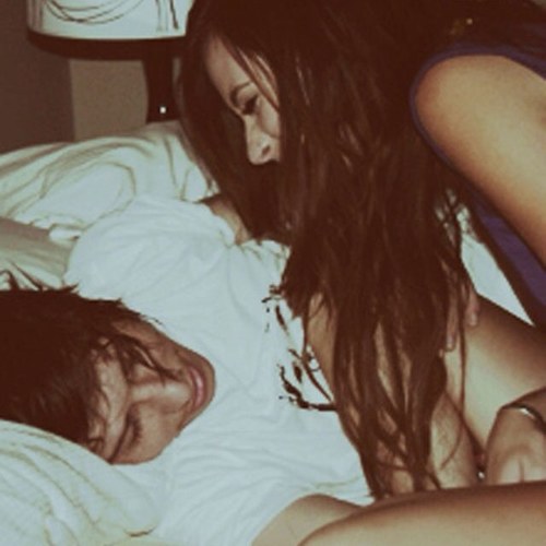 bitchgirlfrien1's profile picture. im too busy in love