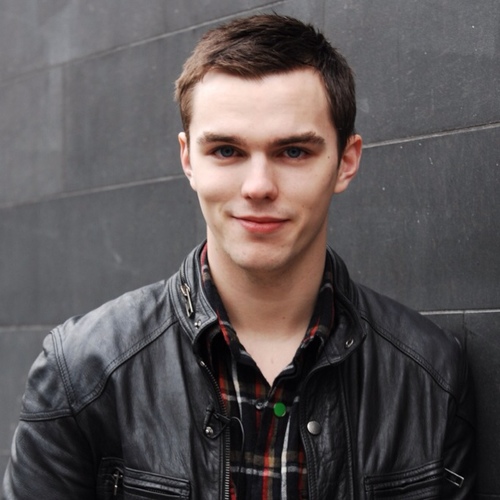 FrankLongbott0m's profile picture. I heard my son is a snake killer.
Pureblood | Gryffindor | Auror