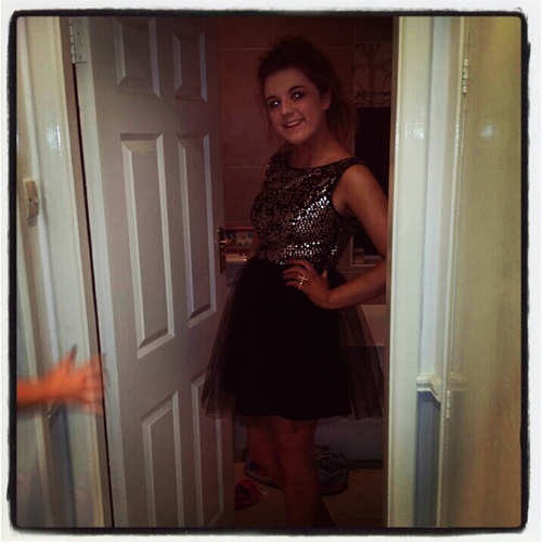 NadineKelly123's profile picture. There's absolutely nothing to worry about, Life is awesome, so chill and stay positive - Dougie Lee Poynter