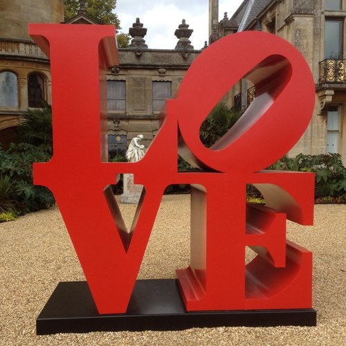 lucyedgeller's profile picture. 