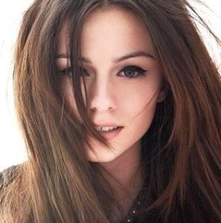 Just a couple of girls who are madly in love with the beautiful Cher Lloyd.❤