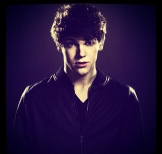 Dan's in a band called District3! .... @District3 ... check 'em out! 3eeks!