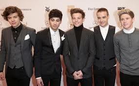 Our 1D Twitter page! Trying to get the boys to follow us!Don't forget to meow,look in the mirror, avoid spoons eat ALOT of food and rock the suspenders! :)