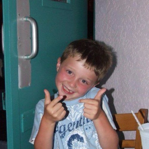 i'm ryan follow me i will follow back :)