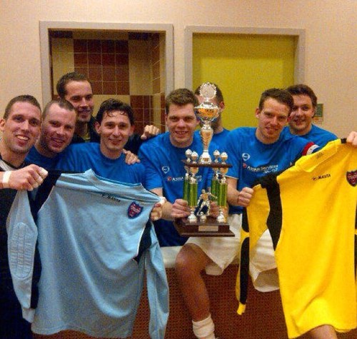 Zwaluwen Utrecht 7 | Zufut7 | Kampioen midwintertoernooi 2011 | Kampioen midwintertoernooi 2012