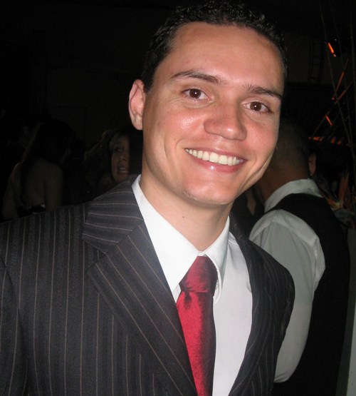 Pós-graduando em Segurança da Informação. Professor de Redes/Segurança; amante de computação gráfica; baixista; protestante e botafoguense!
