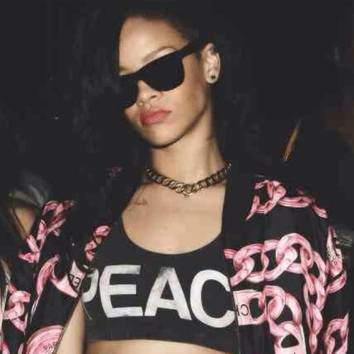 HellishBeauty's profile picture. I'm that girl you're not supposed be friends with. The bad influence. The one who no one looks beyond the surface. •Bi•Single•RolePlay•