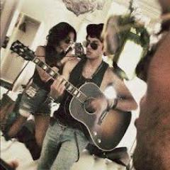 FC criadoo paraa aquelees q amaam o @ChayLeao e a @ManuGavassi ,e q adoraam Gavassied s2