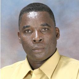 Ingeniero Civil Especializado en Gestion Publica (ESAP)
Master Proyect Managemen Enginnering  (AIU)
 
 Religión: Orisha 
  Afrodescendiente