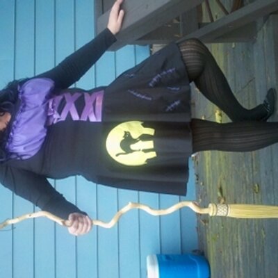 Profile Picture of Carrie Rynard Crain (@findmyselfagain) on Twitter