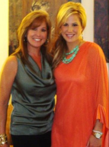 tah_riri's profile picture. Proud mom of 3 beautiful children, wife of BIG John, love my dogs, paddle tennis player, some call me Ttteeewwwrrryy!