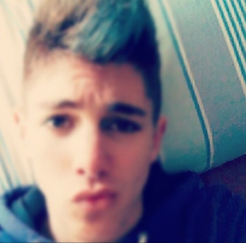 likethesmell's profile picture. Im justin :) Follow me on tumbrl at ilikethewayusmell || Ask me on ask.fm at 
lookupatthestars