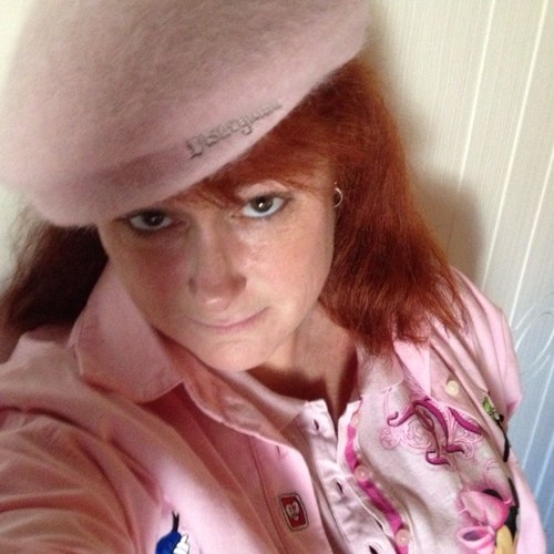 I have certainly noticed that I cannot seem to talk about anything in 160 characters or less… So how on Earth am I to give a Bio in such a short time frame spa…