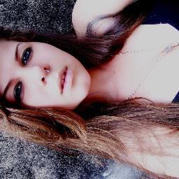 Em vez de Culpar a escuridão, Traga a sua Luz, sua Paz interior, Dia após Dia.