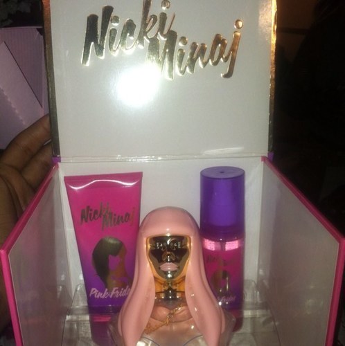 It's Barbie Bitch!!!! #teamandroid #teamfollowback #teamminaj #pinkfriday