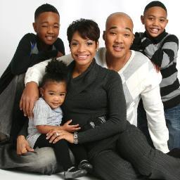 JesseSDI's profile picture. Serving the country by day and building an online business by night