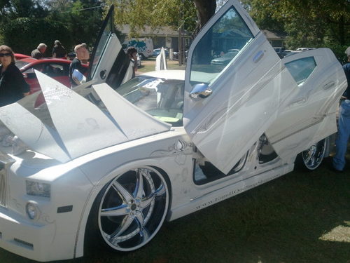 Local Autoclub frm Canton,Ms looking for sme clean rides... If datz u call us @ 601-594-2616 (Rob)