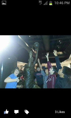 cheyp24's profile picture. Follow me back. I need to win a bet. I'll buy you kanes ;)