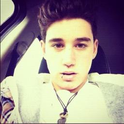 JaisSelfies's profile picture. 