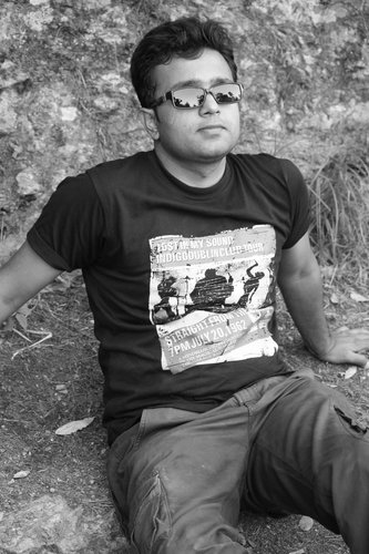 Engineer by profession, photographer by passion.